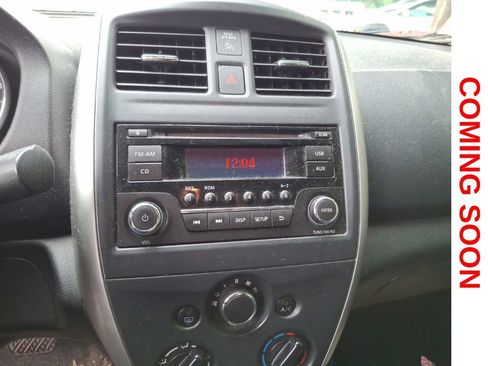 Used 2016 Nissan Versa SV FWD image 10