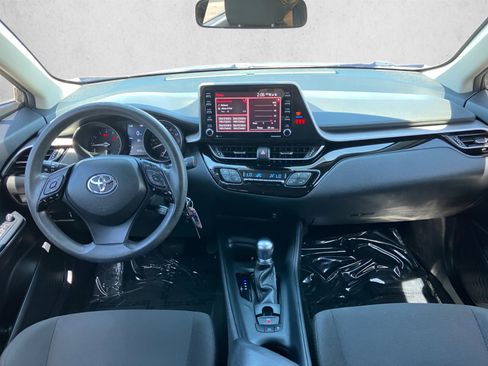 Used 2021 Toyota C-HR LE FWD image 20