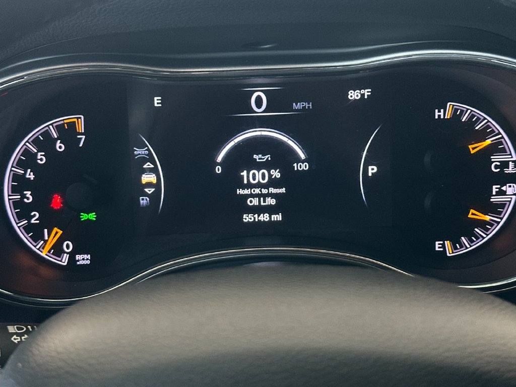 Used 2022 Jeep Grand Cherokee Laredo X RWD image 25