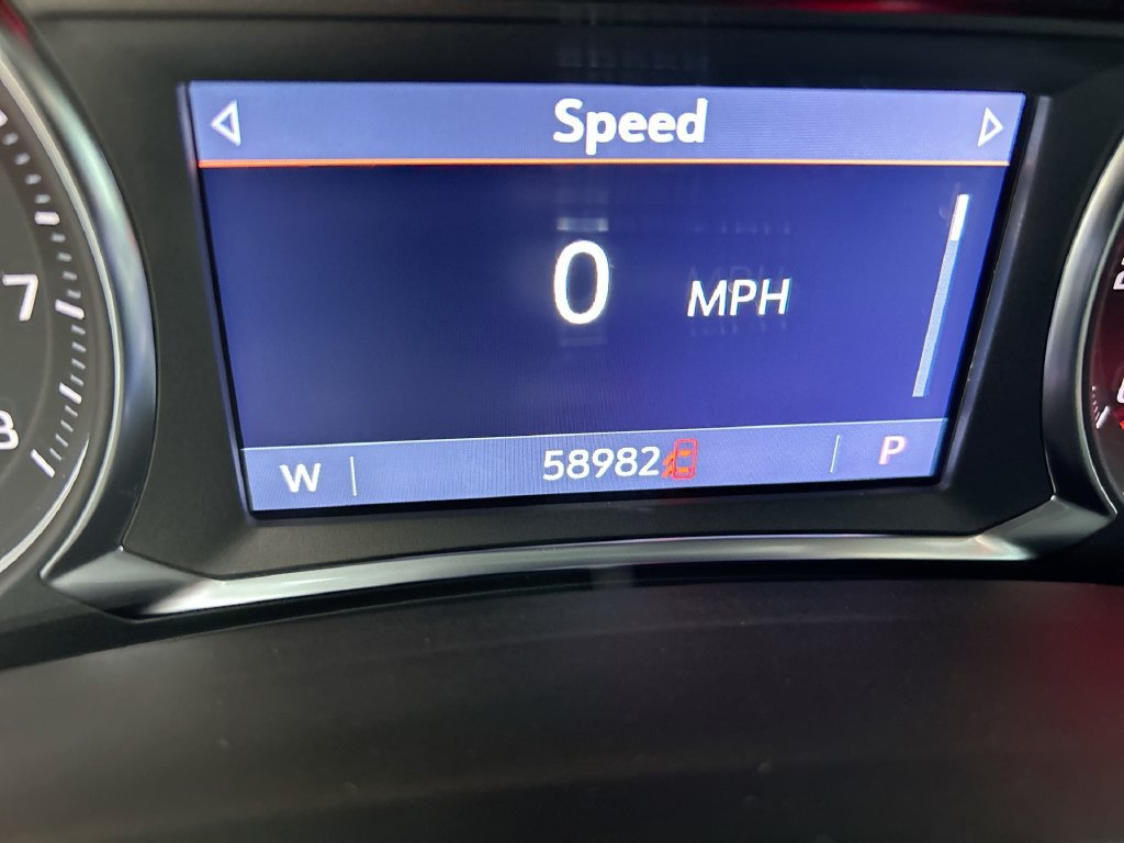 Used 2022 GMC Terrain SLT w/ Tech Package AWD/4WD image 17