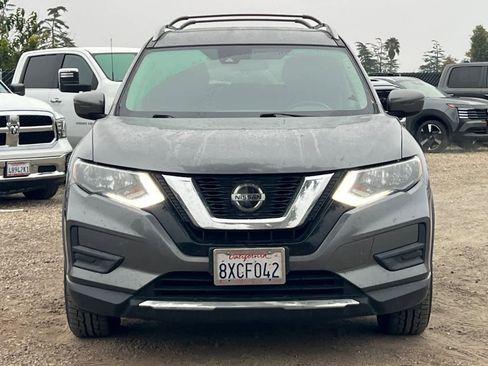 Used 2020 Nissan Rogue SV image 11