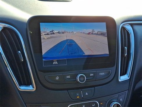 Used 2024 Chevrolet Malibu LT image 18