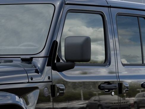 New 2026 Jeep Wrangler Unlimited Sahara AWD/4WD image 13