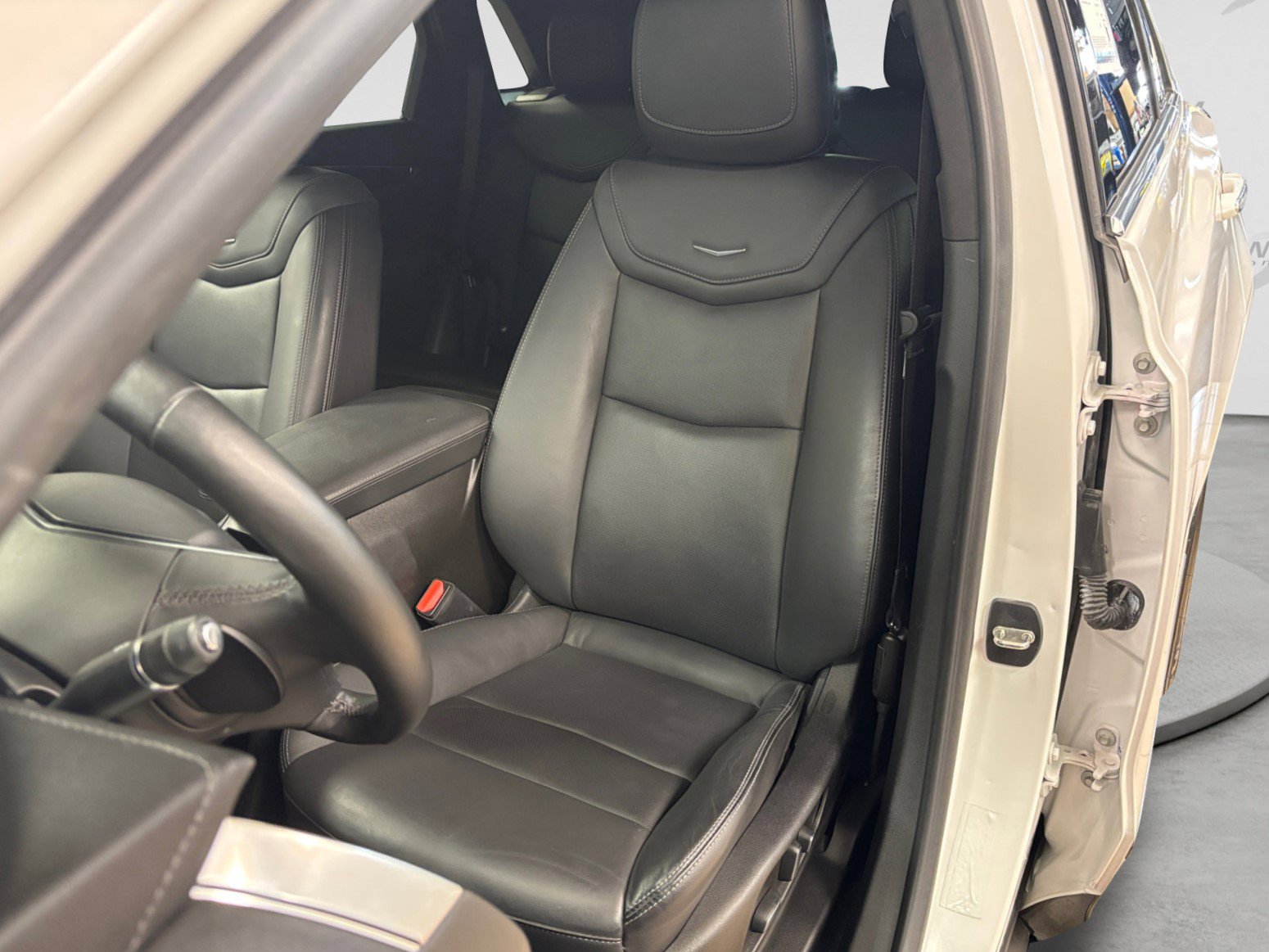 Used 2023 Cadillac XT5 Premium Luxury FWD image 37