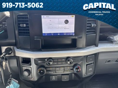 New 2025 Ford F550 4x4 Crew Cab image 27
