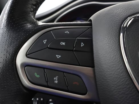Used 2022 Dodge Challenger R/T w/ Plus Package RWD image 17