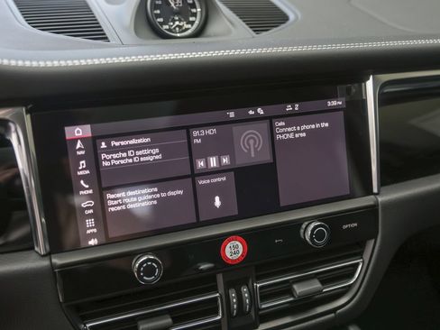 New 2026 Porsche Macan T AWD/4WD image 22