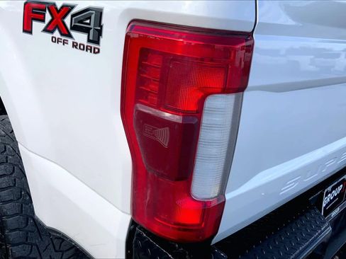 Used 2019 Ford F350 Lariat w/ Lariat Ultimate Package image 28