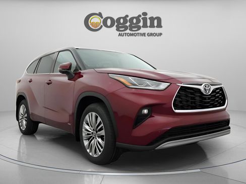 New 2026 Toyota Highlander Platinum AWD/4WD image 25