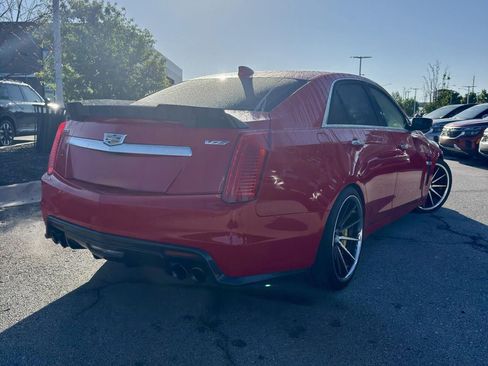 Used 2019 Cadillac CTS V w/ Carbon Fiber Package RWD image 5