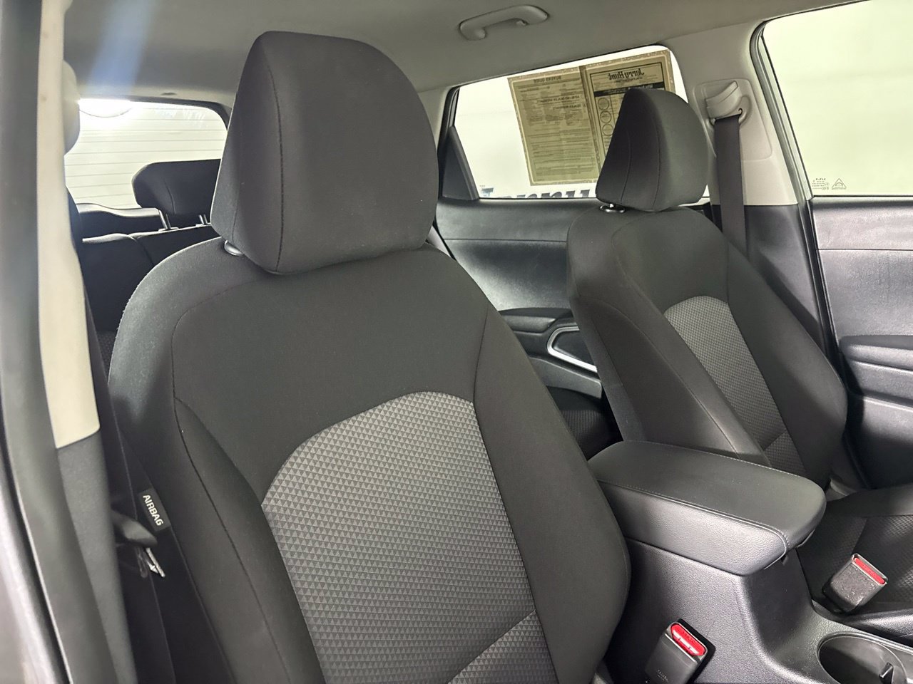 Used 2025 Kia Soul LX w/ LX Technology Package FWD image 29