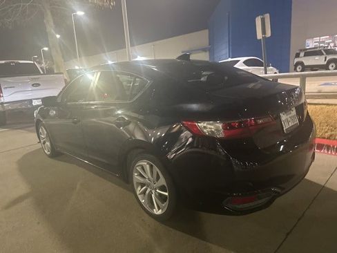 Used 2018 Acura ILX image 3