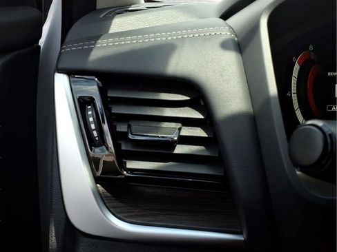 New 2026 Nissan Rogue Platinum AWD/4WD image 23