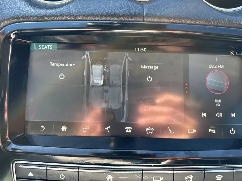 Used 2019 Jaguar XJ R-Sport AWD/4WD image 14