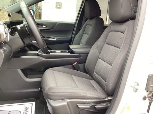 Used 2025 Chevrolet Equinox LT image 14