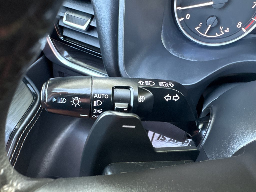 Used 2021 Nissan Rogue SL AWD/4WD image 23