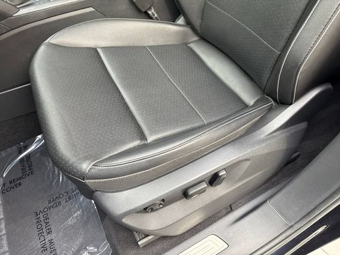 Used 2023 Volkswagen Atlas SE w/ Panoramic Sunroof Package FWD image 27