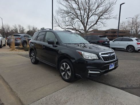 Used 2017 Subaru Forester 2.5i Premium image 7