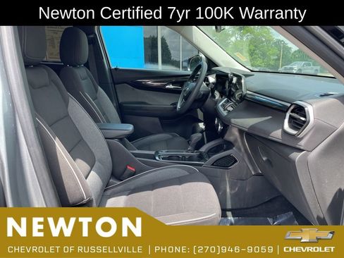 Used 2024 Chevrolet TrailBlazer LT w/ Driver Confidence Package FWD image 25