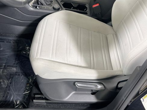 Used 2023 Volkswagen Tiguan S image 18