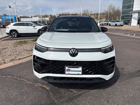 New 2026 Volkswagen Tiguan SE R-Line AWD/4WD image 2