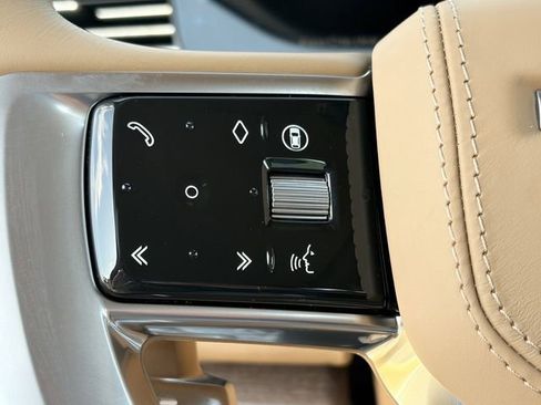 Used 2026 Land Rover Range Rover SE AWD/4WD image 8