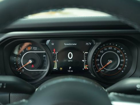 New 2026 Jeep Wrangler Unlimited Sahara AWD/4WD image 29