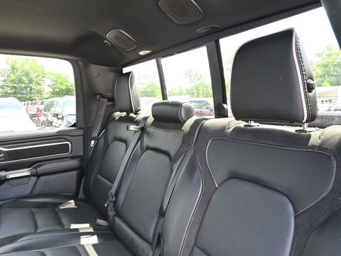 Used 2025 RAM 1500 Laramie AWD/4WD image 32