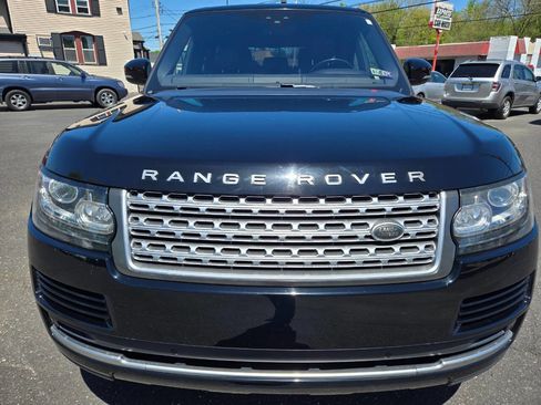 Used 2017 Land Rover Range Rover HSE image 3