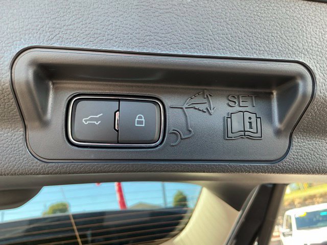 New 2026 Ford Explorer Active w/ Active Comfort Package AWD/4WD image 8