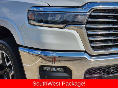 Used 2025 RAM 1500 Laramie AWD/4WD image 9