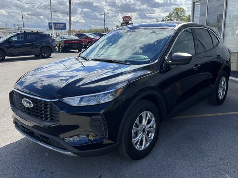 Used 2023 Ford Escape Active image 3