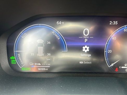 Used 2024 Toyota RAV4 XSE w/ Weather Package image 11