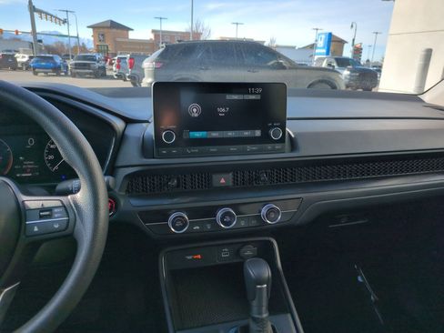 Used 2025 Honda CR-V LX image 27