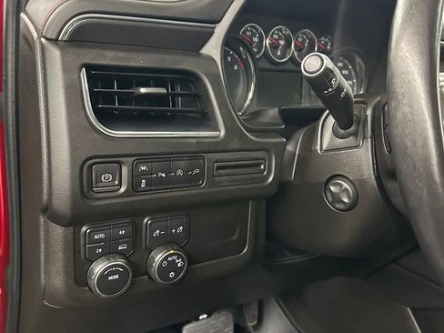 Used 2021 Chevrolet Suburban RST w/ Luxury Package AWD/4WD image 14