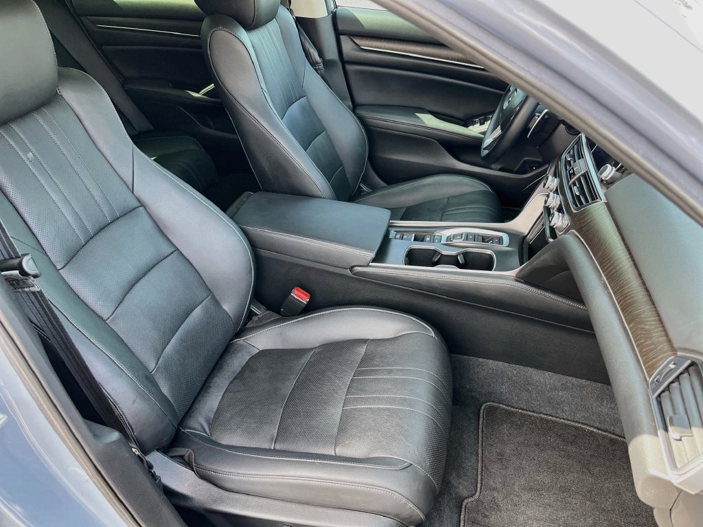Used 2022 Honda Accord Touring image 28