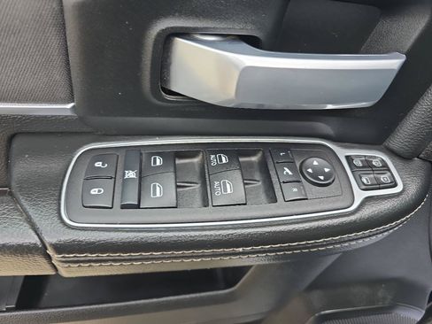 Used 2024 RAM 2500 Big Horn AWD/4WD image 18