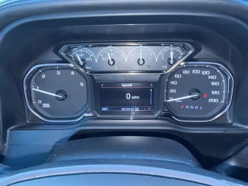 Used 2022 GMC Sierra 2500 AT4 w/ Gooseneck/5TH Wheel Package AWD/4WD image 9