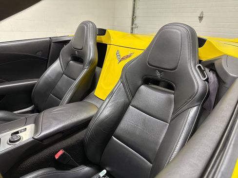 Used 2014 Chevrolet Corvette Stingray Convertible w/ 2LT Preferred Equipment Group image 10