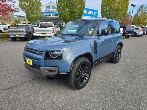 Used 2022 Land Rover Defender 90 X-Dynamic S image 2