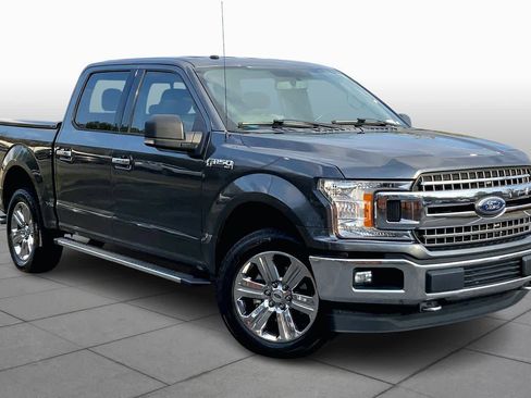 Used 2018 Ford F150 XLT w/ Equipment Group 302A Luxury image 3