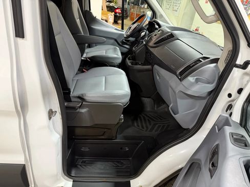Used 2015 Ford Transit 250 148 Medium Roof image 30