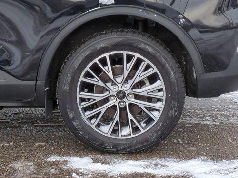 Used 2023 Ford Escape SE image 17