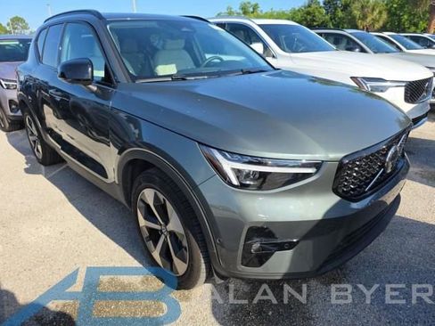 Used 2026 Volvo XC40 B5 Plus AWD/4WD image 1