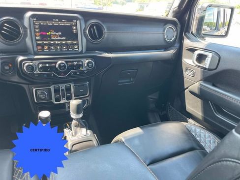 Used 2022 Jeep Wrangler Unlimited Sahara image 4