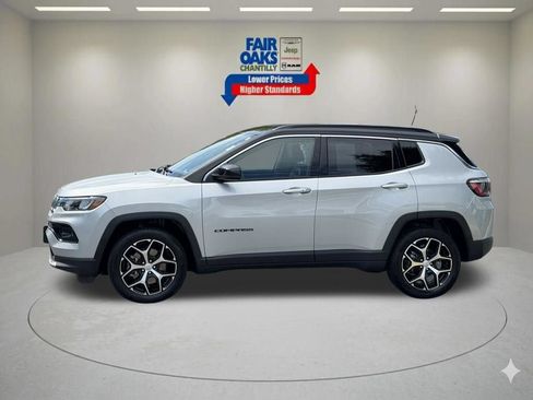 Used 2024 Jeep Compass Limited AWD/4WD image 12