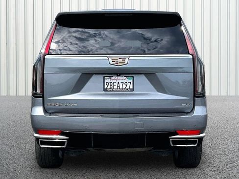 Used 2022 Cadillac Escalade Luxury AWD/4WD image 24