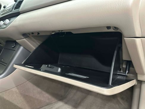 Used 2005 Toyota Camry LE image 46