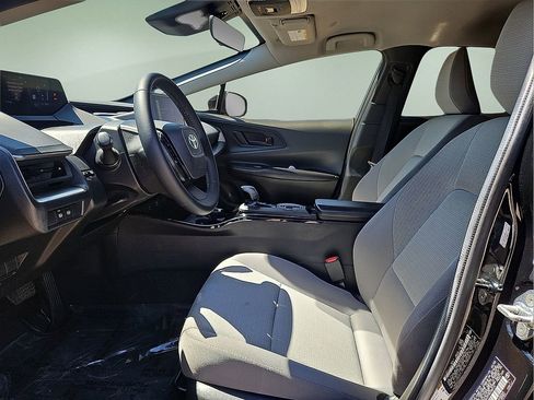 Used 2023 Toyota Prius LE image 17