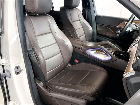 Used 2022 Mercedes-Benz GLS 450 4MATIC image 7